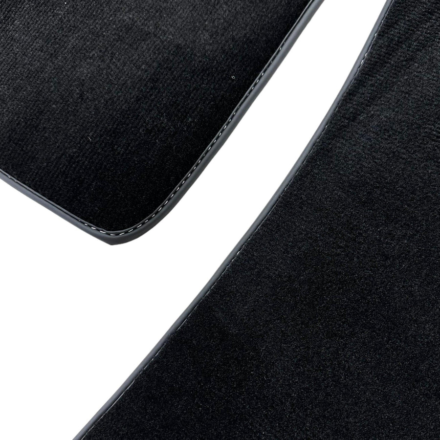 Black Floor Mats For Toyota Land Cruiser 80 (1985-1997) - AutoWin