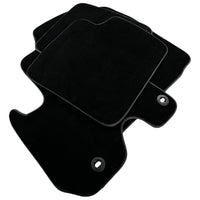 Black Floor Mats For Toyota RAV-4 (2003-2005) - AutoWin