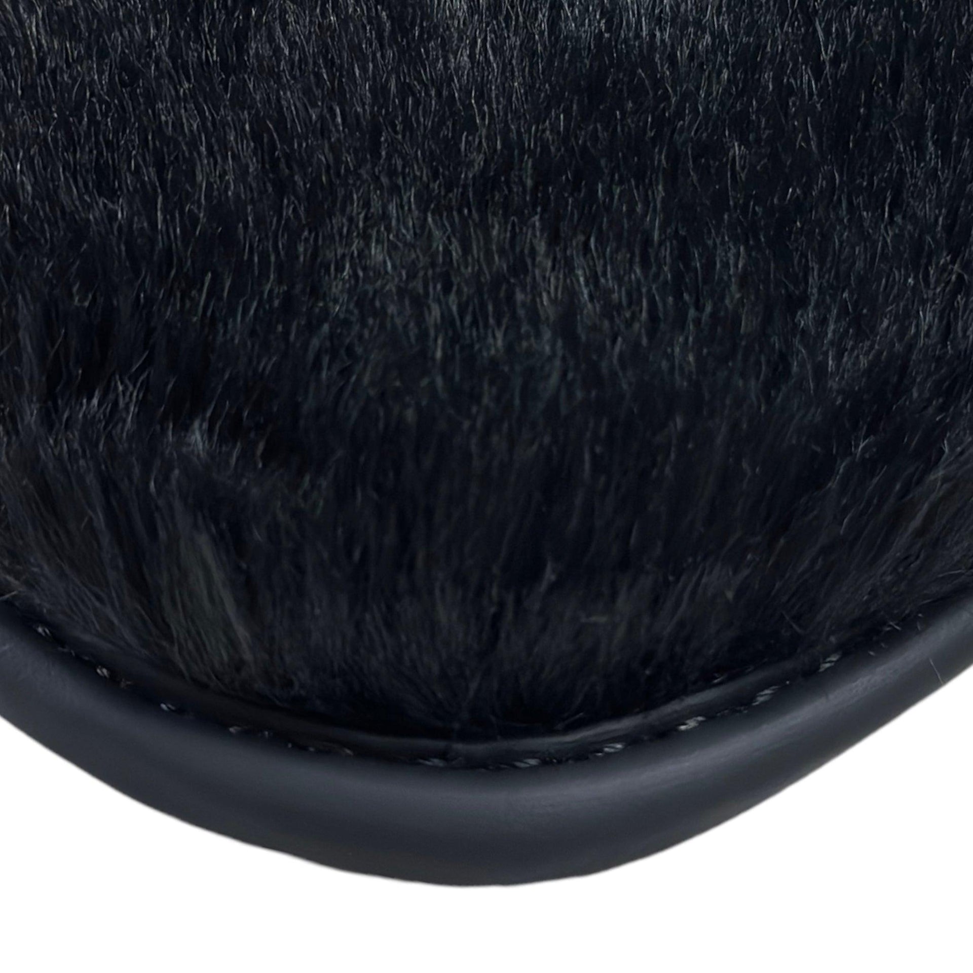 Black Sheepskin Floor Mats for Lamborghini Urus (2018-2024) | ER56 Design - AutoWin