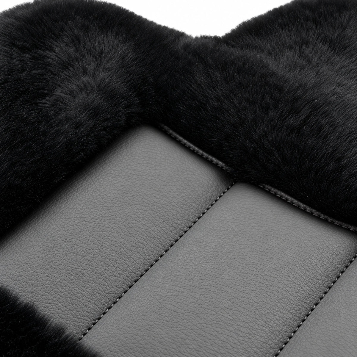 Black Sheepskin Floor Mats for Lamborghini Urus (2018-2027) | ER56 Design - AutoWin