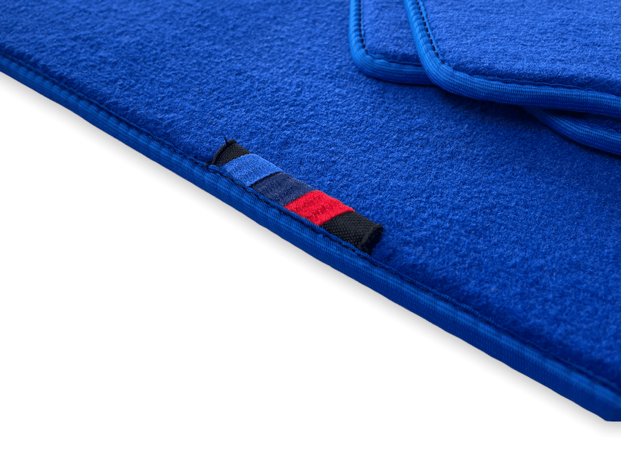 Blue Floor Mats For BMW G60 (2023-2026) Sedan With M Package - AutoWin