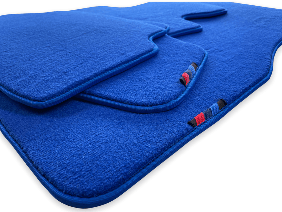Blue Floor Mats For BMW G60 (2023-2026) Sedan With M Package - AutoWin