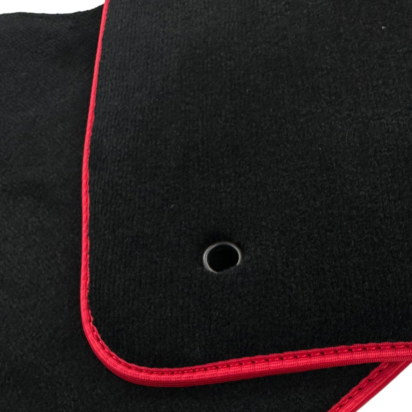 Floor Mats for Toyota Land Cruiser 100 (1998-2007) - AutoWin