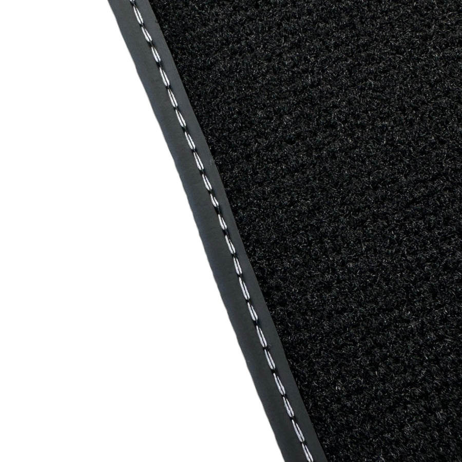 Black Floor Mats for Alfa Romeo 159 5-door Wagon (2006-2011) - AutoWin