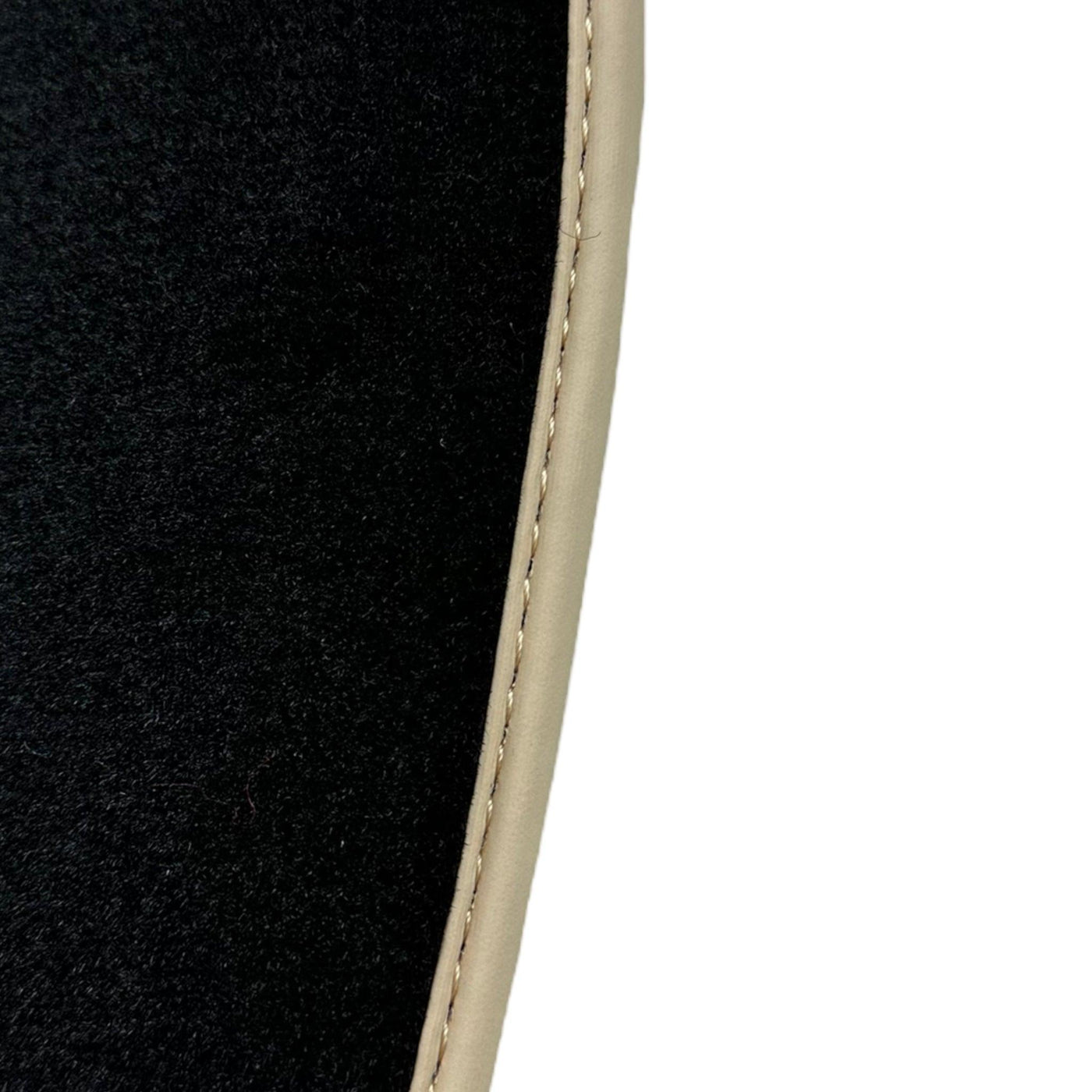 Black Floor Mats For Toyota Hilux (2005-2015) - AutoWin