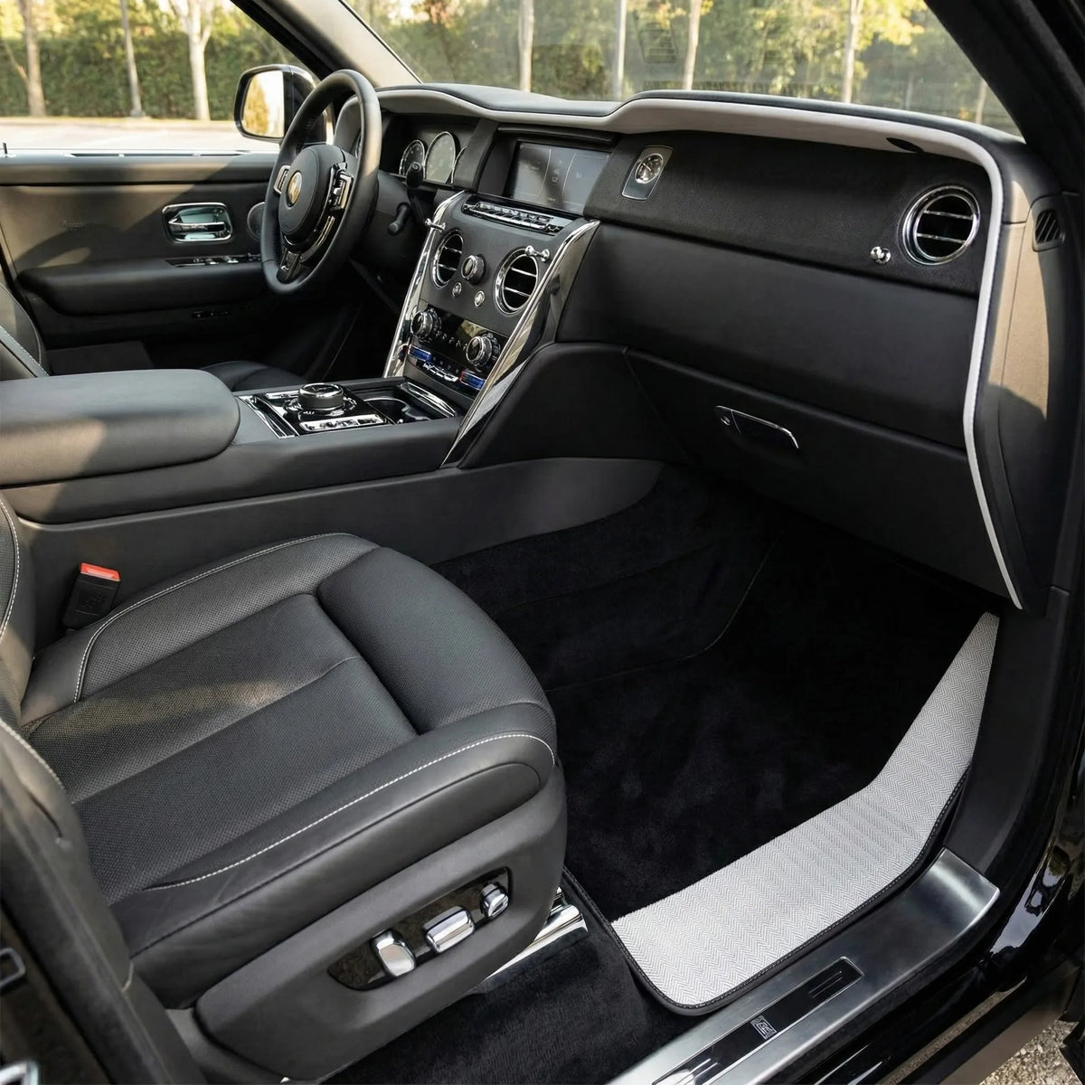 Interior look of floor mats for Rolls Royce Cullinan (2018-2025)