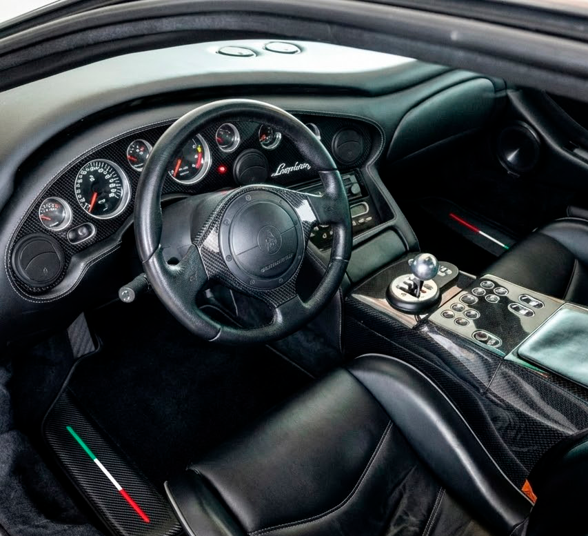 Personalizowane czarne dywaniki samochodowe do Lamborghini Diablo (1990-2001) z włóknem węglowym