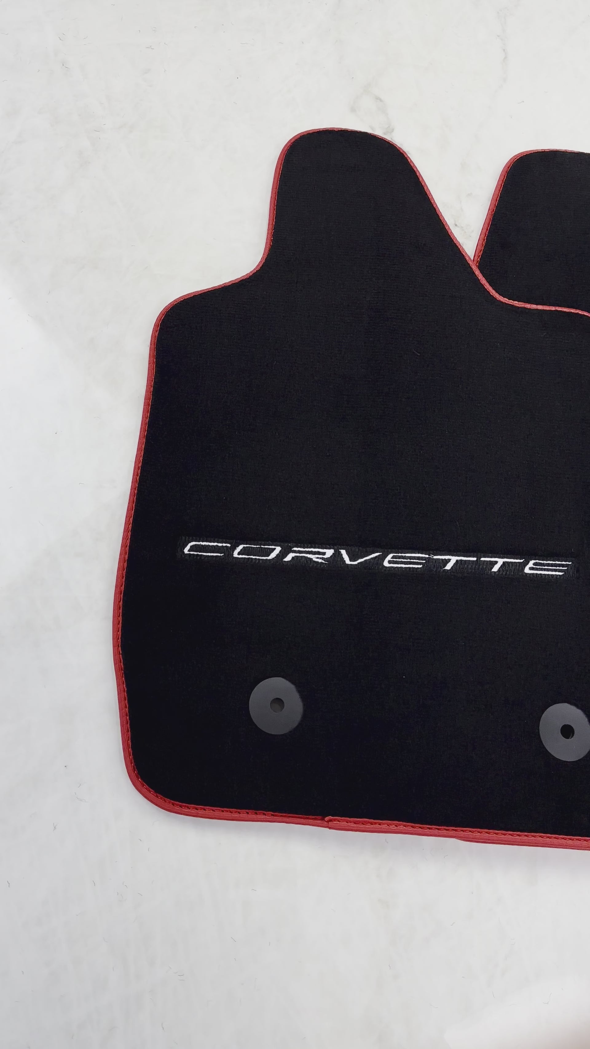 Czarne dywaniki samochodowe do Chevrolet Corvette C7 Targa Top (2014-2019) - AutoWin