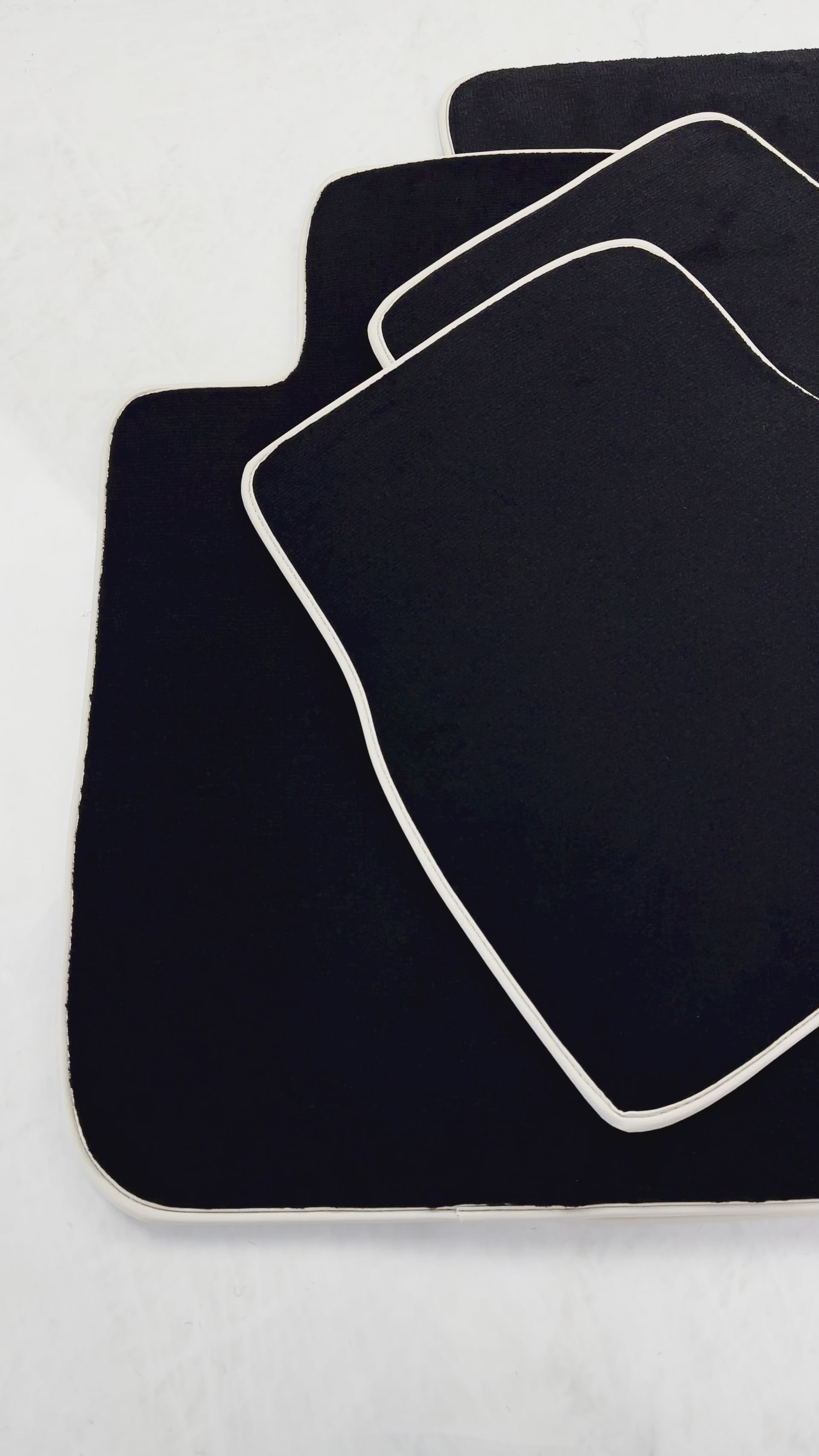 Czarne dywaniki samochodowe do BMW Serii 3 E30 2-drzwiowe coupe (1982–1994) - AutoWin