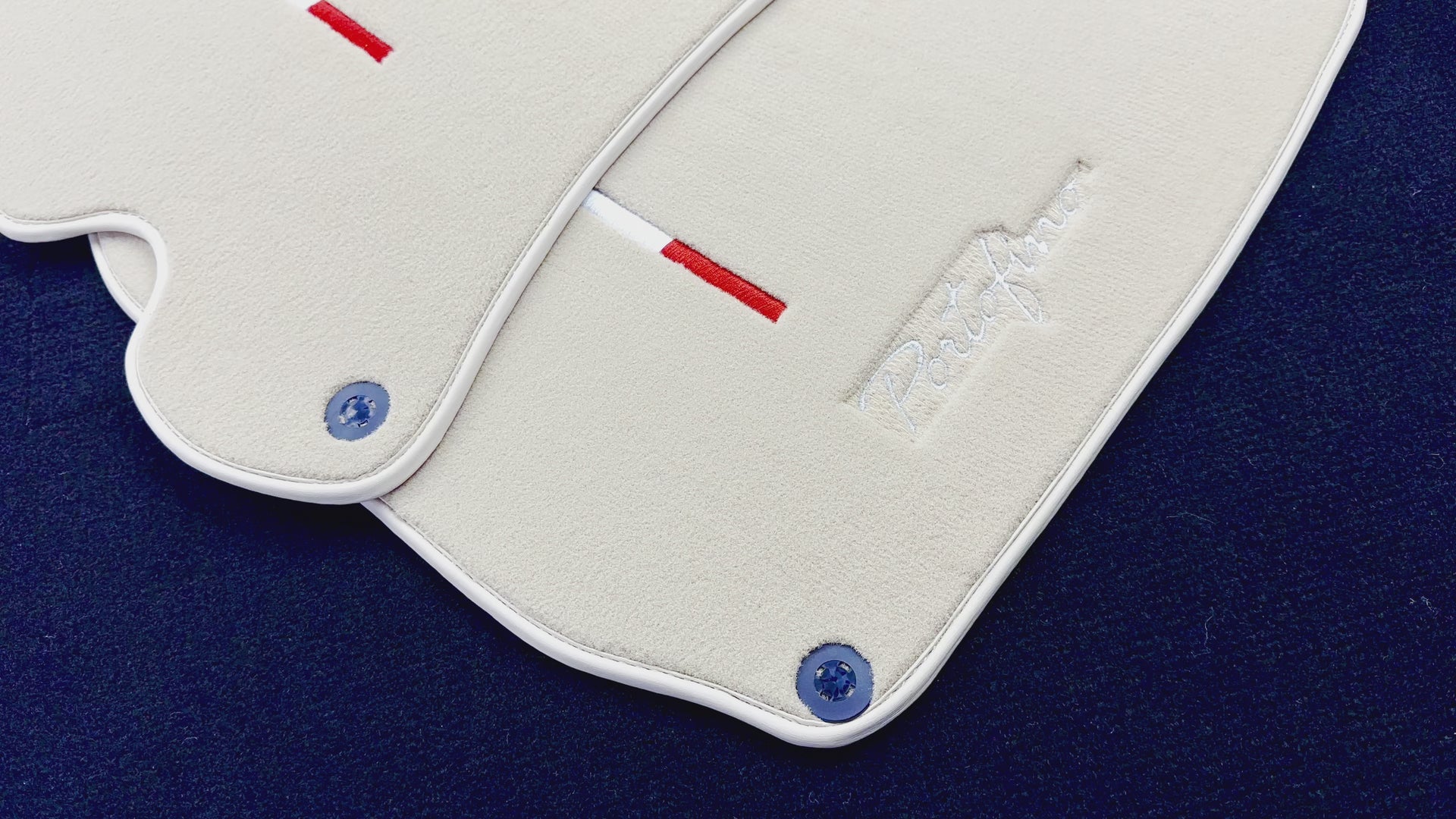 Beżowe maty samochodowe do Ferrari Portofino (2018-2023) Wydanie włoskie - AutoWin