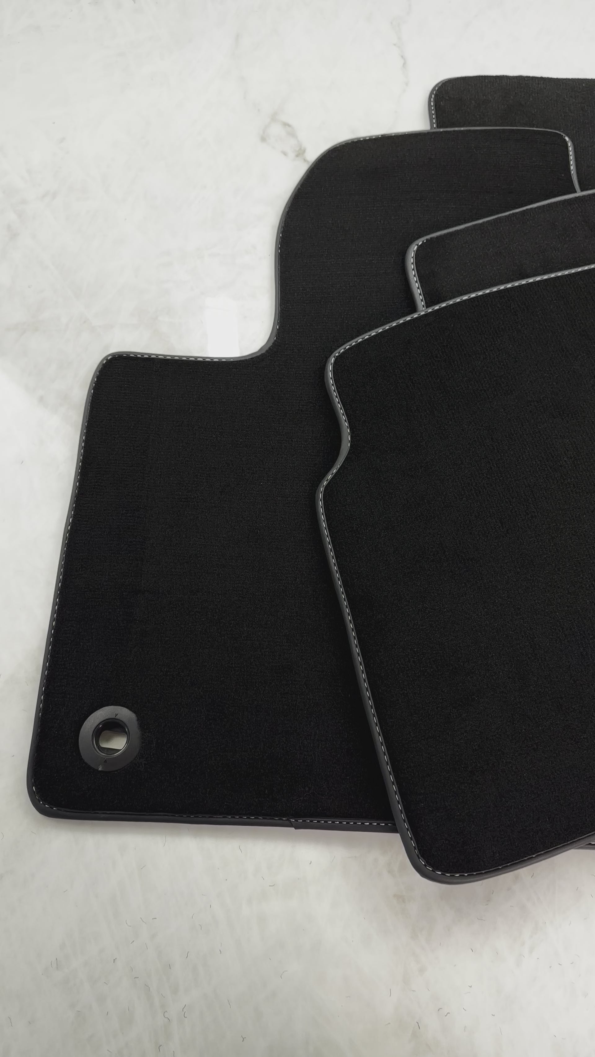 Dywaniki samochodowe do Toyota Prius (2016-2021) - AutoWin