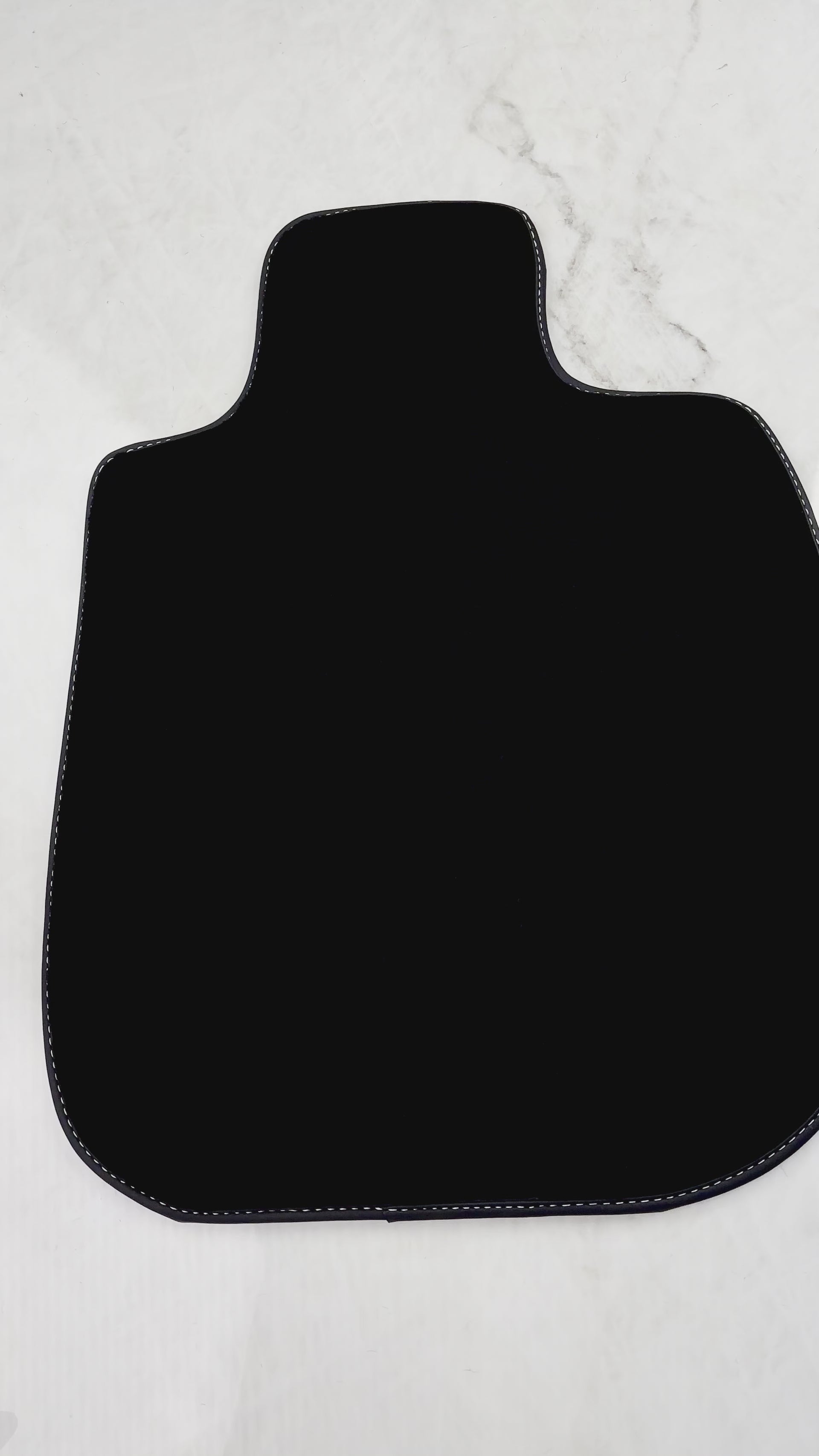 Czarne dywaniki samochodowe do Toyota GR Supra A90 (2019-2023) - AutoWin