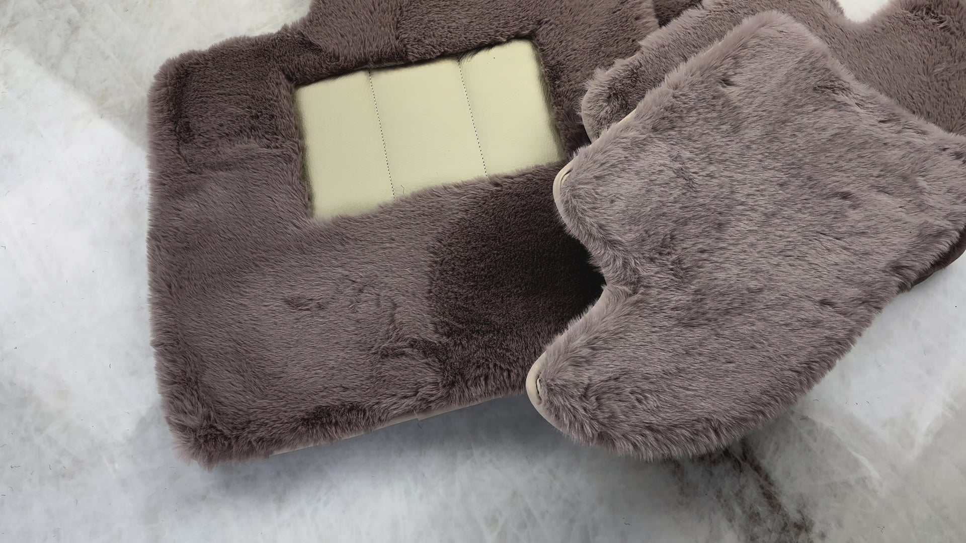 Mata samochodowe z owczej skóry do Bentley Continental GTC (2011-2018) Design Er56 - ER56 Design