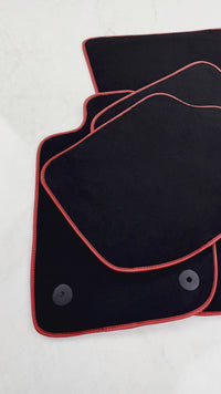 Czarne dywaniki samochodowe do Bentley Continental GT (2018–2023)