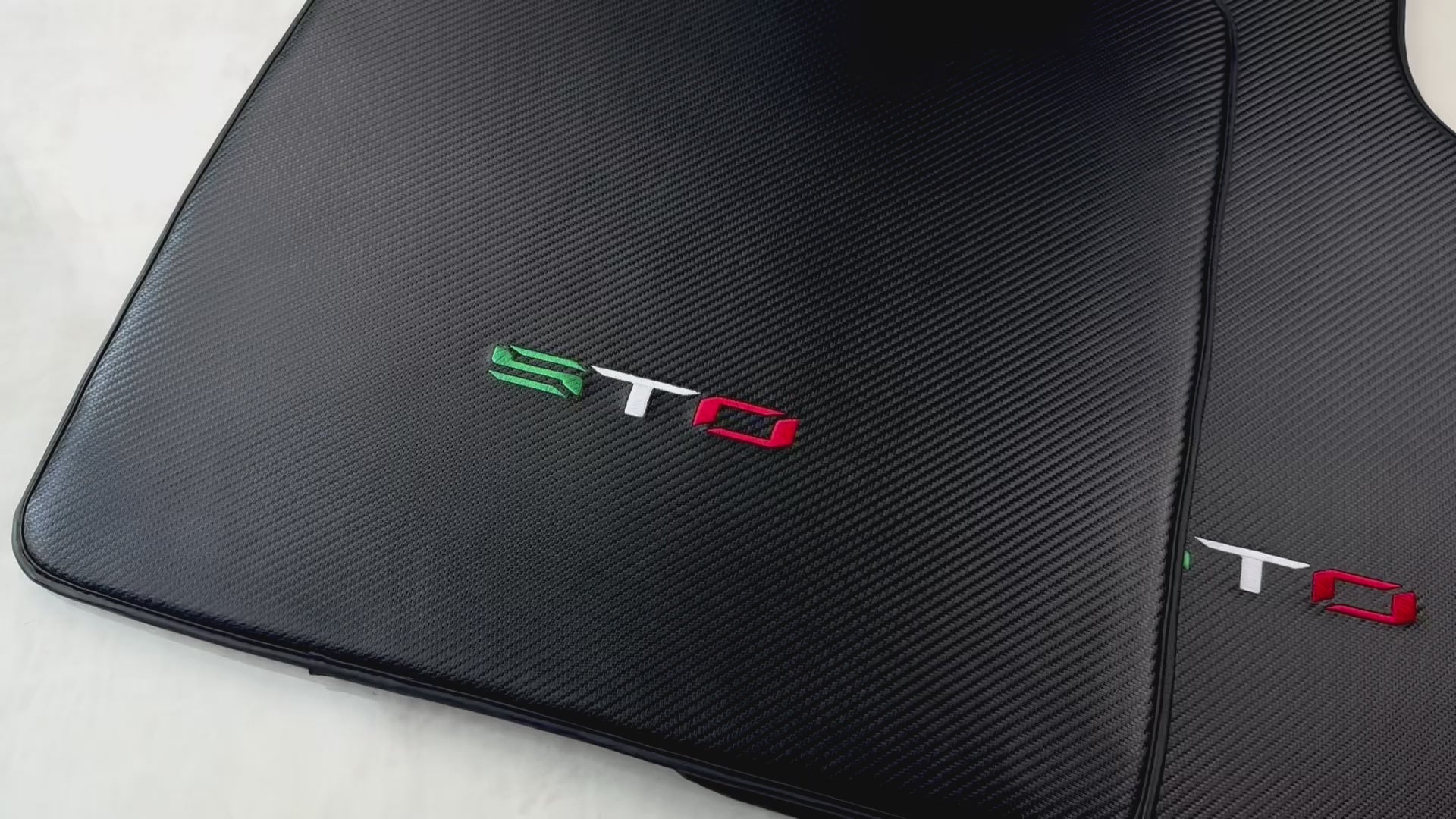 Carbon Fiber Floor Mats for Lamborghini Huracan STO Italian Edition - AutoWin.EU