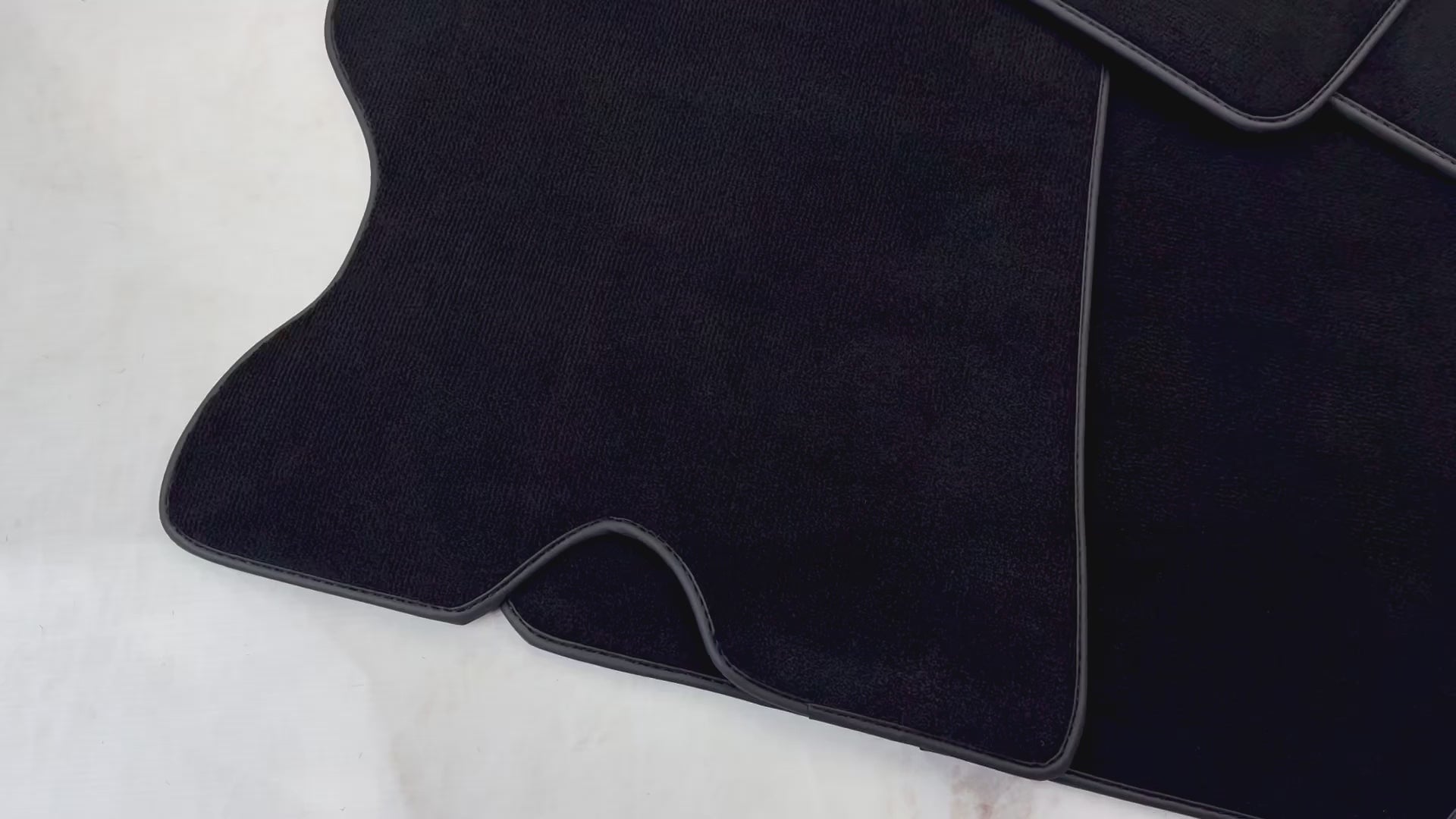 Dywaniki samochodowe do Ferrari FF 2011-2016 Edycja Autowin Włoska - AutoWin