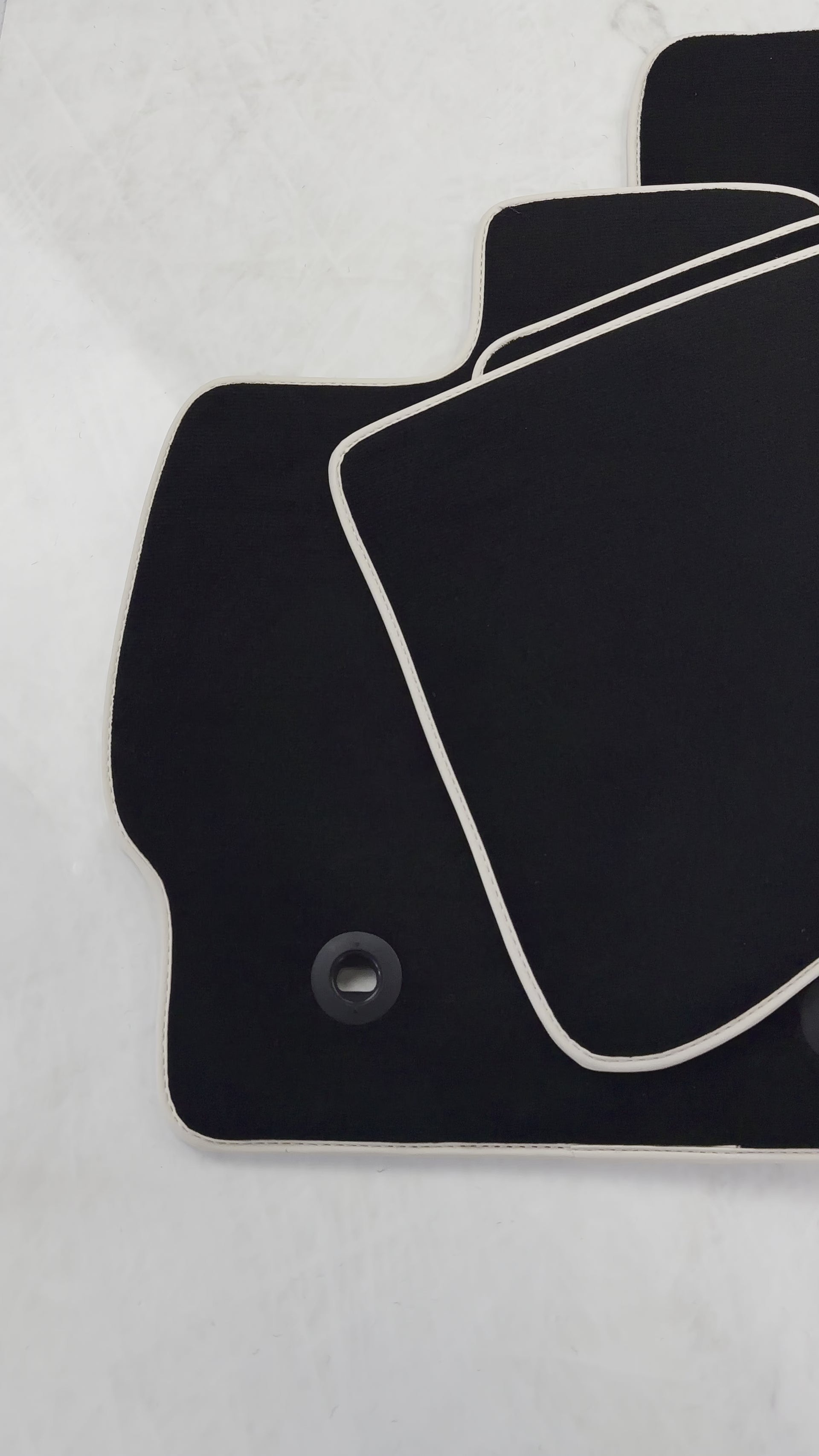 Floor Mats for Toyota Prius (2009-2012) - AutoWin