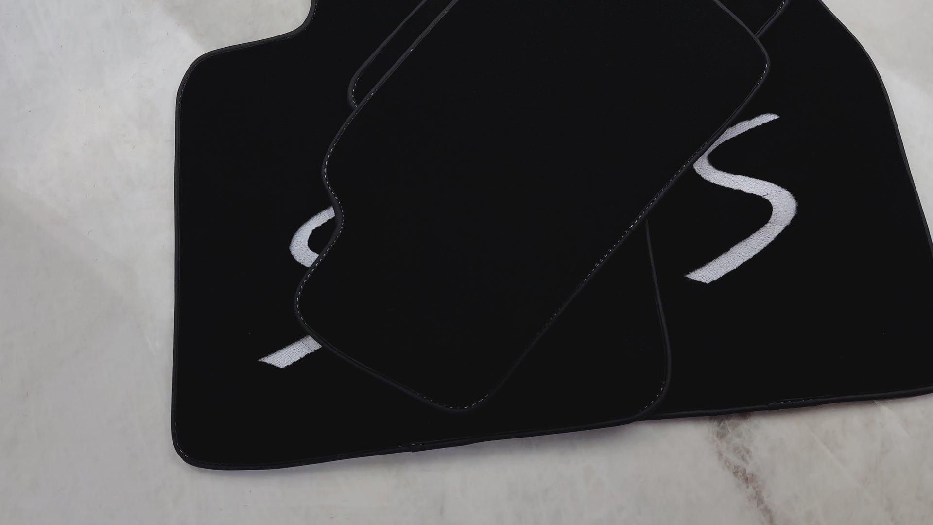 Black Floor Mats for Mini Cooper / One F55 5-Doors (2015-2023) - AutoWin