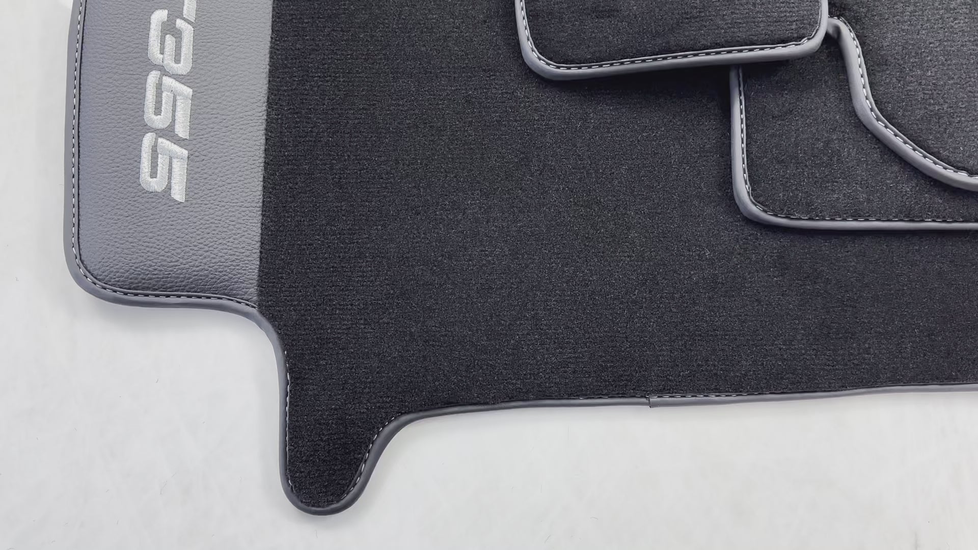 Czarne dywaniki samochodowe do Ferrari F355 1994-1999 z skóry - AutoWin