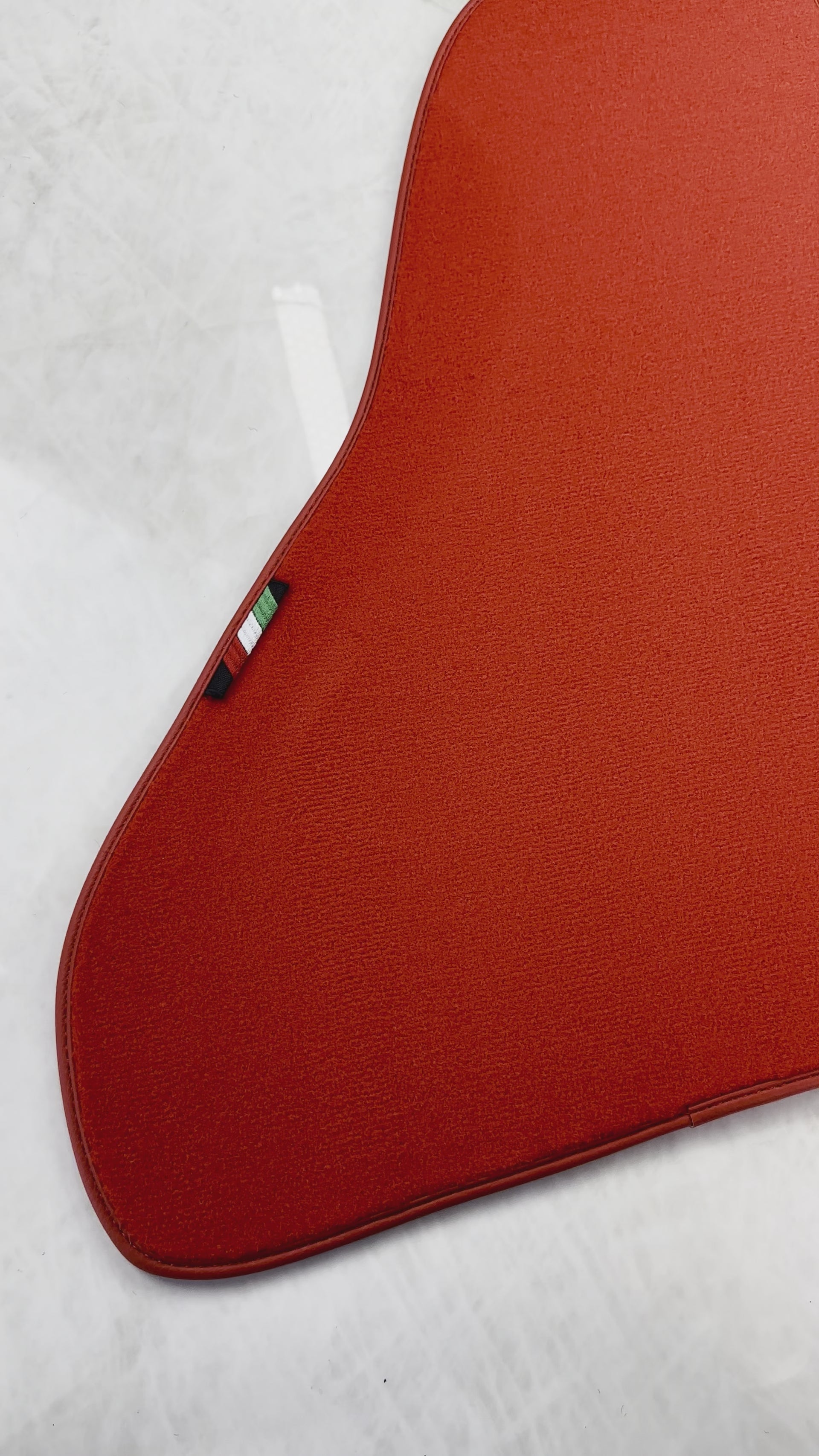 Matsy samochodowe dla Ferrari Mondial Cabriolet 1983-1993 Edycja Autowin Włoska - AutoWin