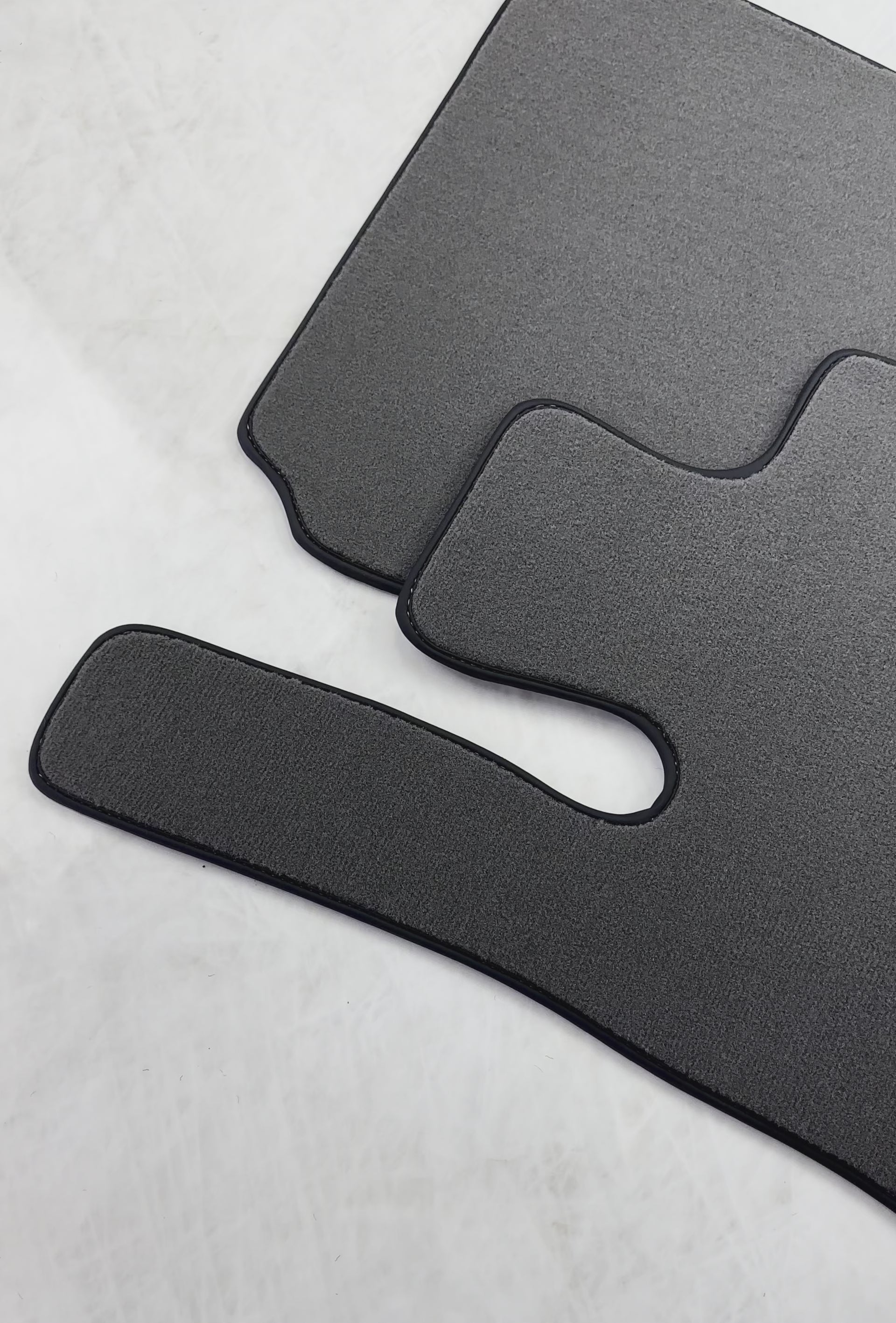 Grey Floor Mats For Mercedes-Benz SL R231 (2012–2020) ER56 Design - AutoWin