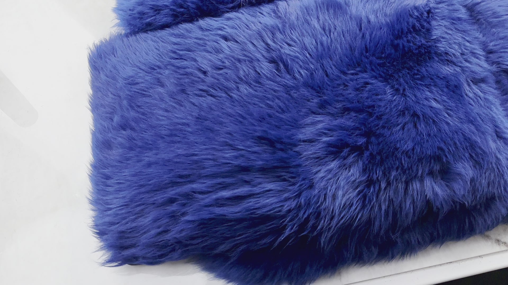 Dywaniki samochodowe ze skóry owczej w kolorze granatowym dla Rolls Royce Cullinan RR31 (2018-2025) | Design ER56 - ER56 Design