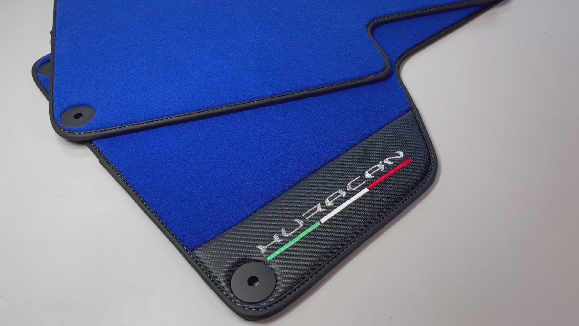 Blue Floor Mats for Lamborghini Huracan With Carbon Fiber Leather - AutoWin.EU