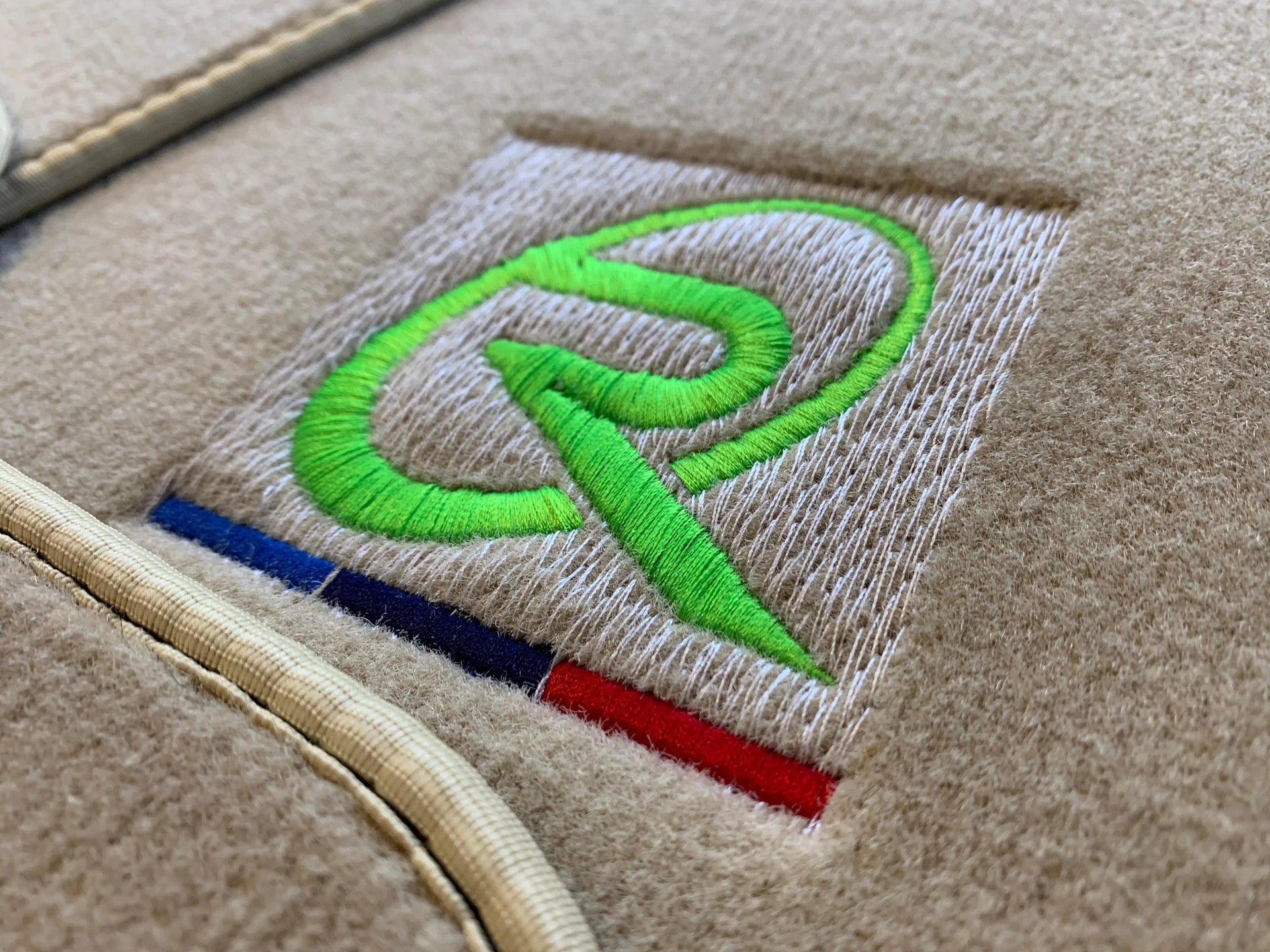 Beige Floor Mats For BMW M3 Series F80 ROVBUT Brand Tailored Set Perfect Fit Green SNIP Collection - AutoWin