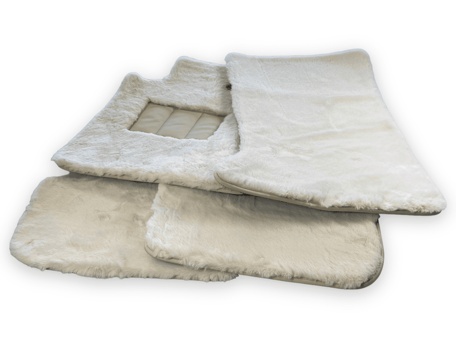 White Sheepskin Floor Mats For Rolls Royce Wraith 2013–2023 Er56 Design - AutoWin