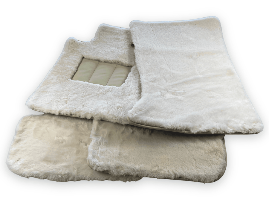 White Sheepskin Floor Mats For Rolls Royce Wraith 2013–2023 Er56 Design - AutoWin