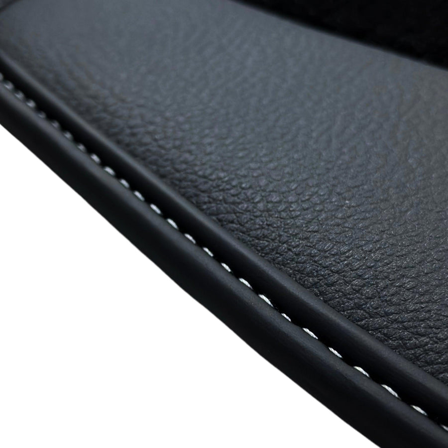 Black Floor Mats for Audi A8 D3 Long (2002-2010) | No Steps - AutoWin