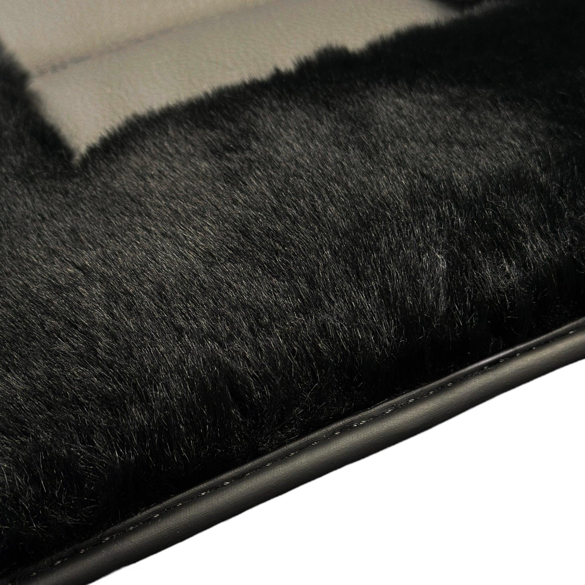 Black Sheepskin Floor Mats For BMW M5 E60 No Steps Edition - AutoWin