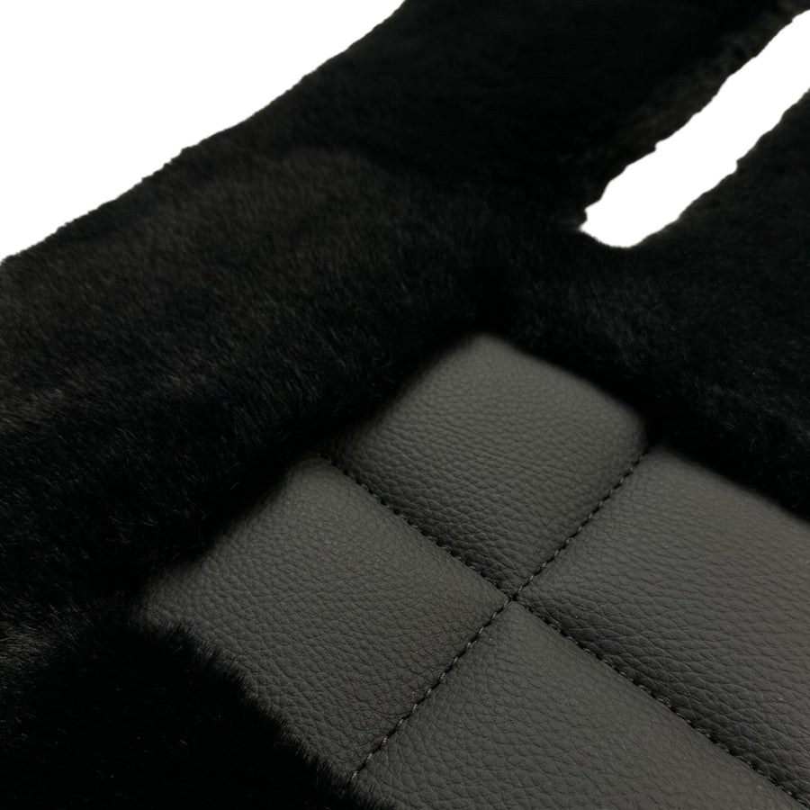 Black Sheepskin Floor Mats For Mercedes Benz C-Class W202 Sedan (1993-2000) | ER56 Design - AutoWin