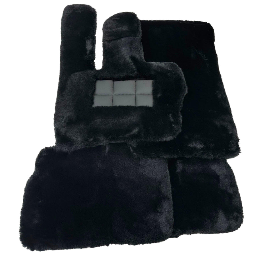 Black Sheepskin Floor Mats For Mercedes Benz CLK-Class A209 Convertible (2003-2010) | ER56 Design - AutoWin