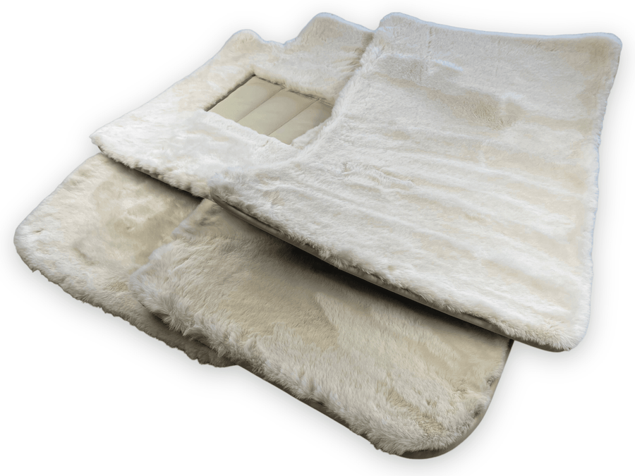 White Sheepskin Floor Mats For Rolls Royce Wraith 2013–2023 Er56 Design - AutoWin